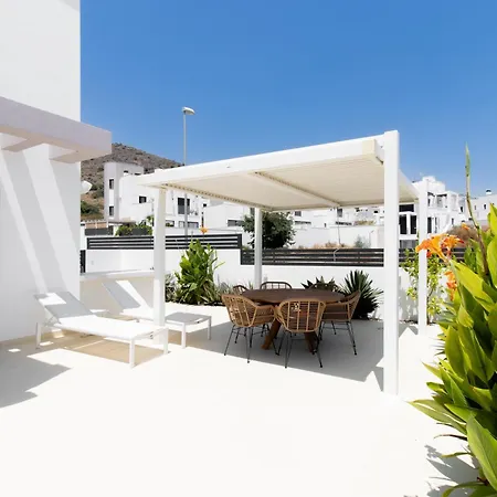 Aloe, 3 Bedroom Townhouse Сasa de vacaciones Nerja